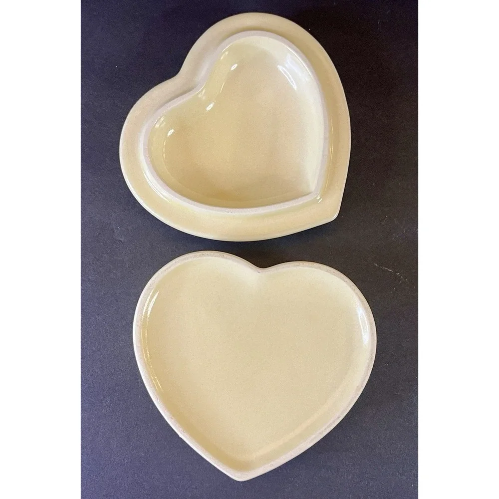 Rare Pfaltzgraff Village Heart Shaped Trinket Box Vintage Pottery Stoneware EUC